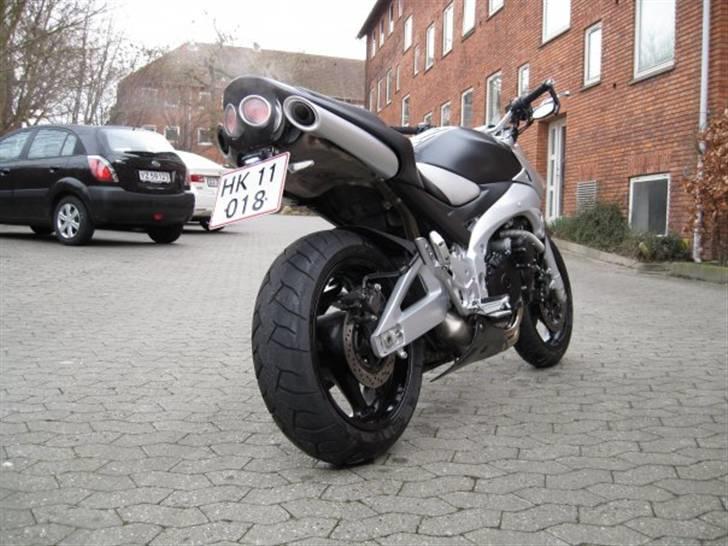 Suzuki gsr 600 SOLGT billede 2