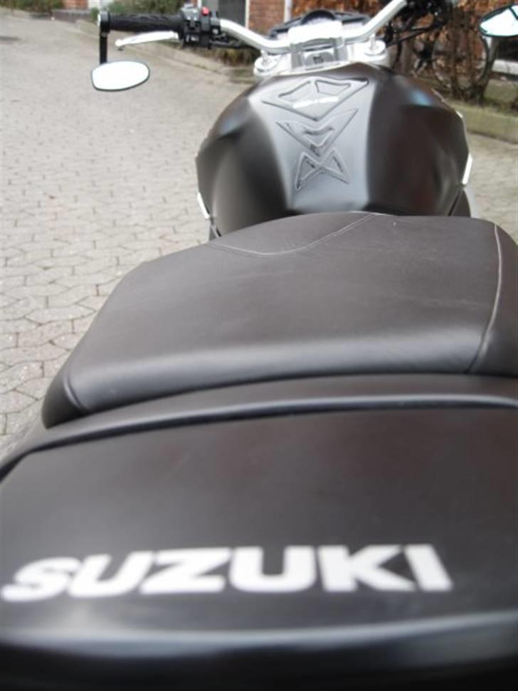 Suzuki gsr 600 SOLGT billede 4