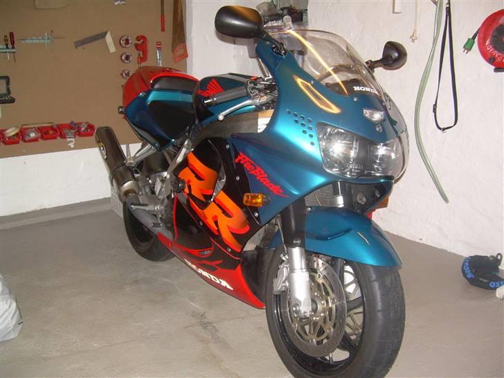 Honda CBR 900 RR Fireblade solglt  billede 4