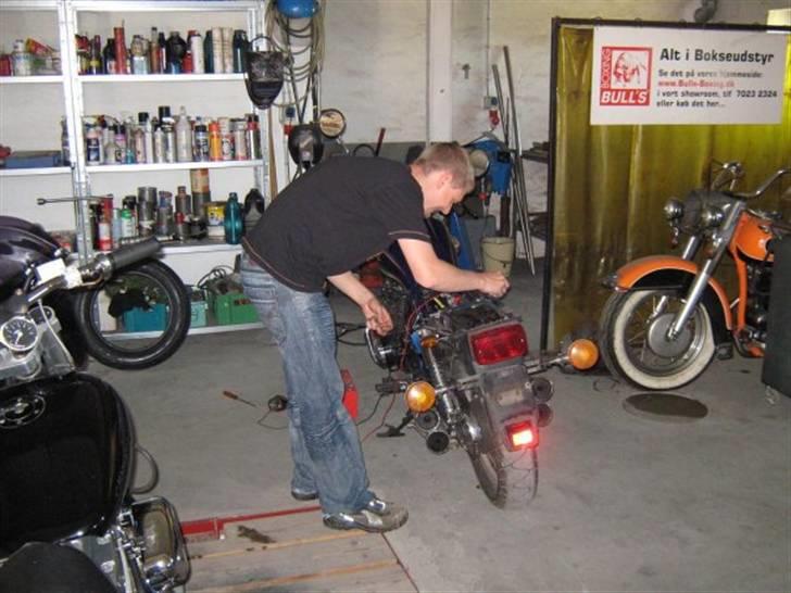 Honda CB 650 SC  - Her roder jeg så med et ladeproblem (Er lavet nu, rotor og ensretter skiftet) billede 9