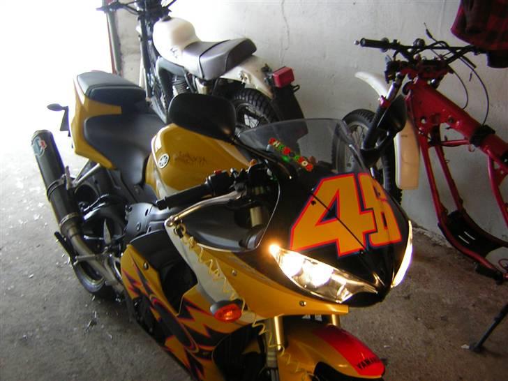 Yamaha YZF R6 46 Rossi ltd edt billede 9