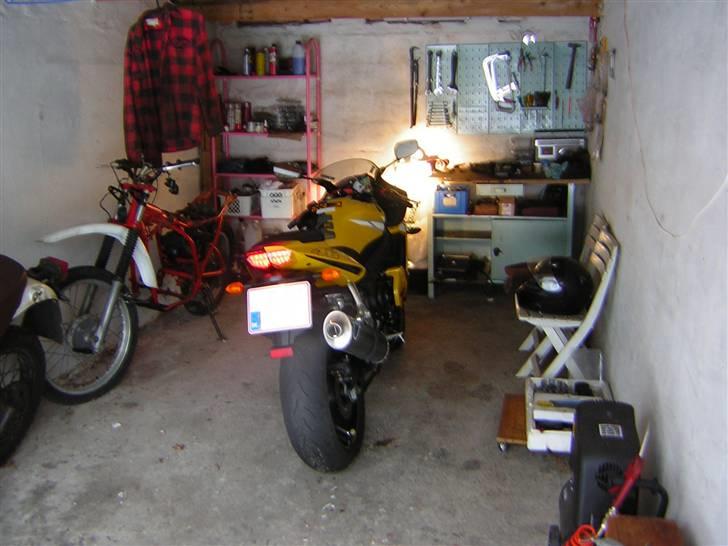 Yamaha YZF R6 46 Rossi ltd edt billede 10