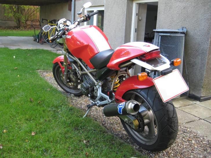 Ducati Monster 900 billede 4
