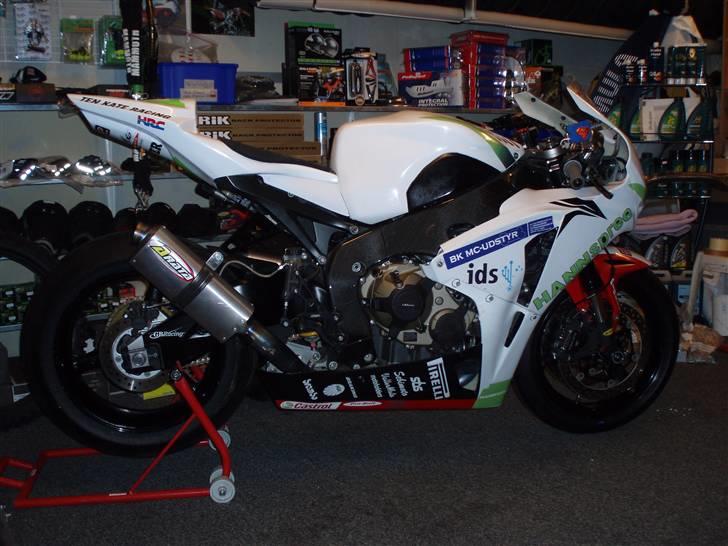 Honda CBR 1000 RR ¤SOLGT¤ billede 1