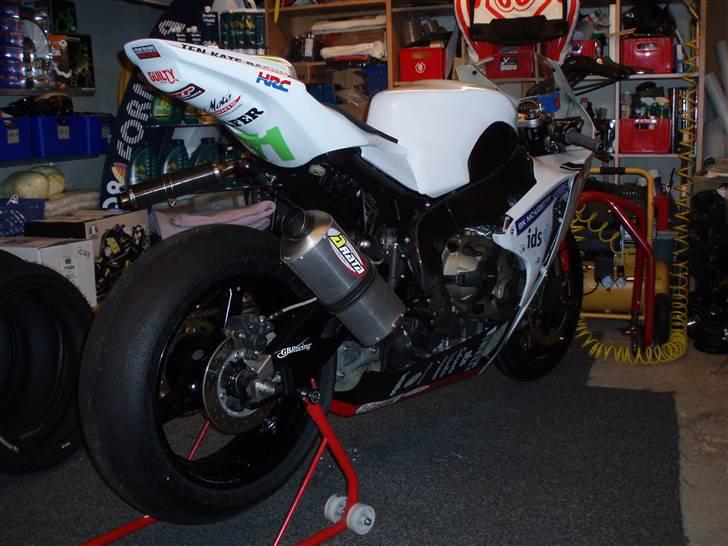 Honda CBR 1000 RR ¤SOLGT¤ billede 3