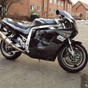 Suzuki GSXR 750