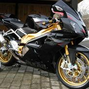 Aprilia RSV 1000 R FACTORY