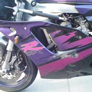 Suzuki gsxr750w