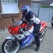 Honda VFR400R (NC30)