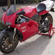 Ducati 748 S