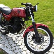 Honda CB 250 RS