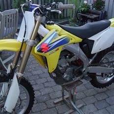 Suzuki RM-Z450