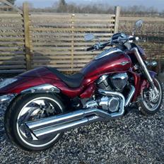 Suzuki vzr 1800 solgt