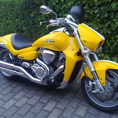 Suzuki vzr 1800 solgt