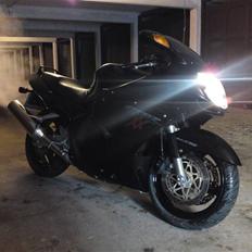 Honda CBR 1100 XX Blackbird - totalskadet