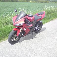 Yamaha YZF-R1