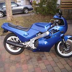 Suzuki gsx r (solgt)