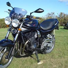 Suzuki GSF 1200 Bandit **SOLGT**