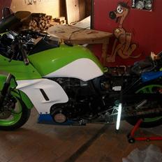 Kawasaki GPZ 1100 *SOLGT*