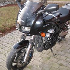 Yamaha fzs  600 fazer