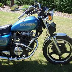 Honda CM 400 T