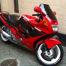 Honda CBR 1000F SC24