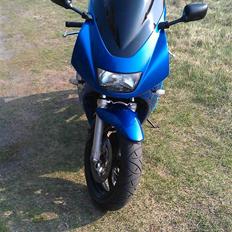 Suzuki RF 600 R "Solgt"