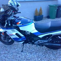 Honda cbx 750    Byttet til Bil