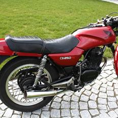 Honda CB 250 RS