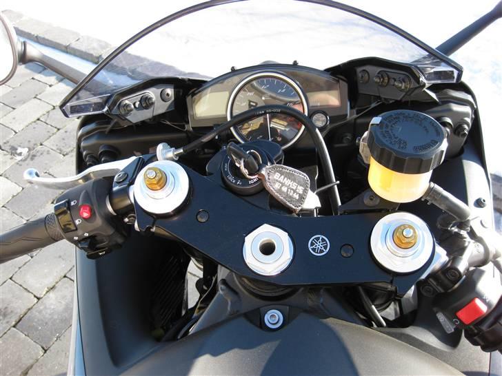 Yamaha YZF R6 - Solgt billede 3