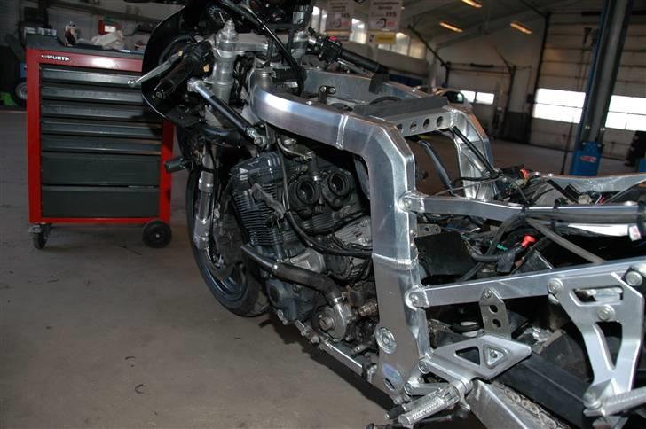 Suzuki Gsxr 750w - Er ved at skifte motor  billede 7