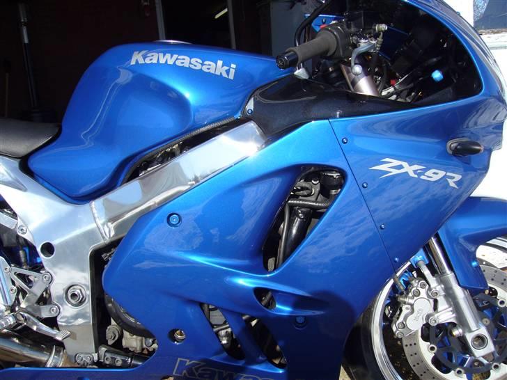 Kawasaki zx9r (solgt) - og farven er meget bedre live   billede 17