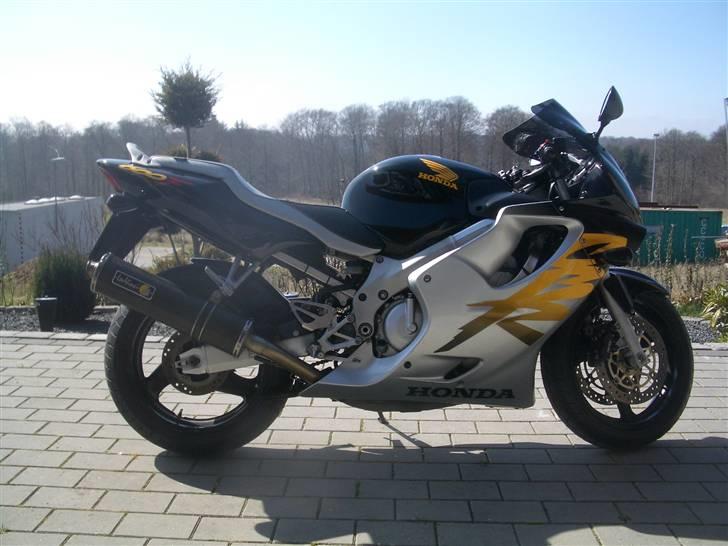 Honda CBR 600 Ff4 billede 1