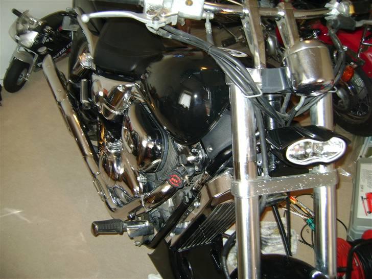 Suzuki vz 800  marauder - ny malet billede 7