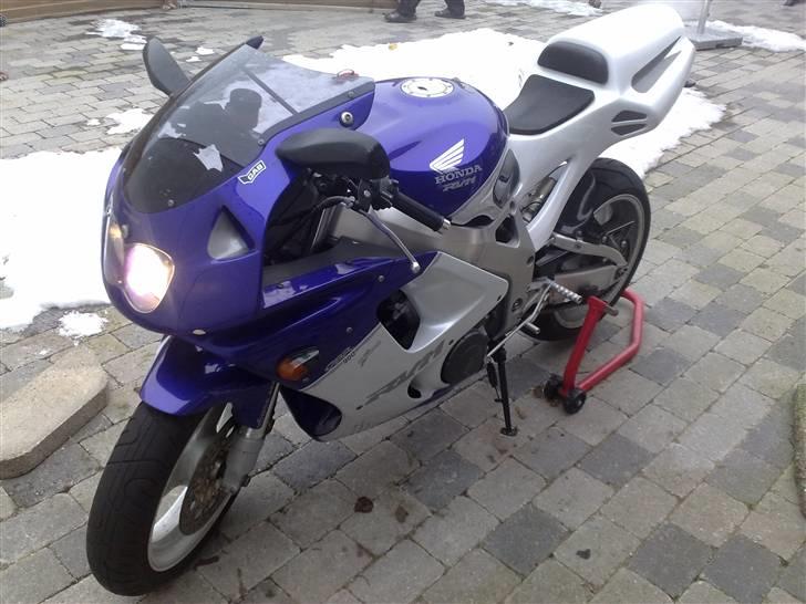 Honda CBR 919RR FIREBLADE - RVM billede 2