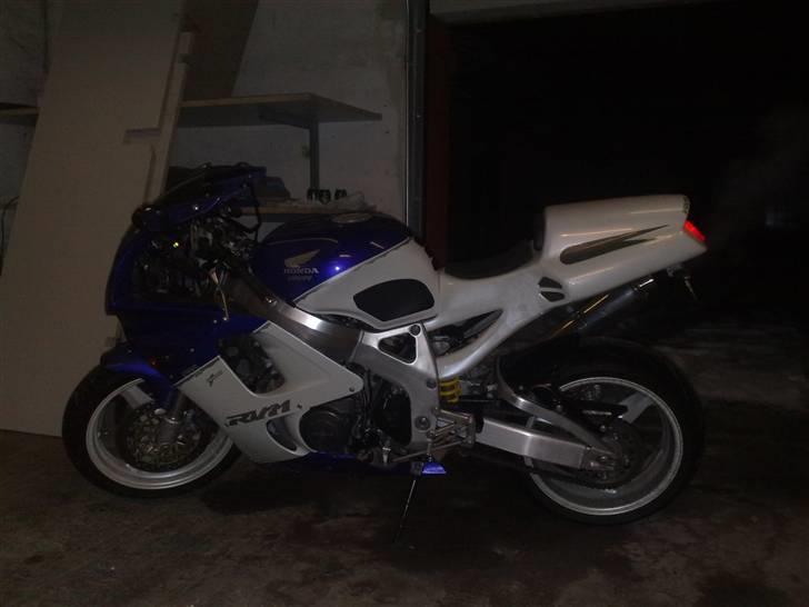 Honda CBR 919RR FIREBLADE - RVM billede 4