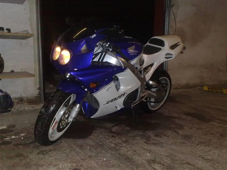 Honda CBR 919RR FIREBLADE - RVM billede 5