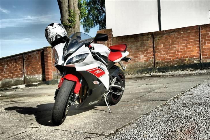 Yamaha R6 **Solgt** :( billede 1