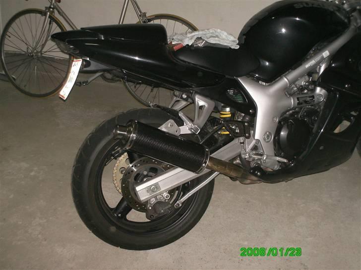 Suzuki SV 650 S "SOLGT" billede 10