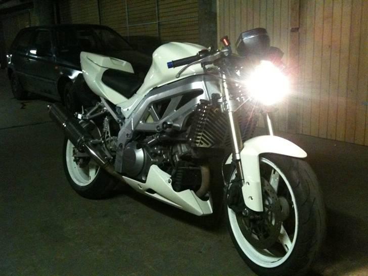 Suzuki sv 1000 n billede 8