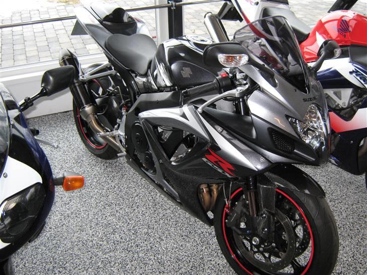 Suzuki GSXR 750 billede 1