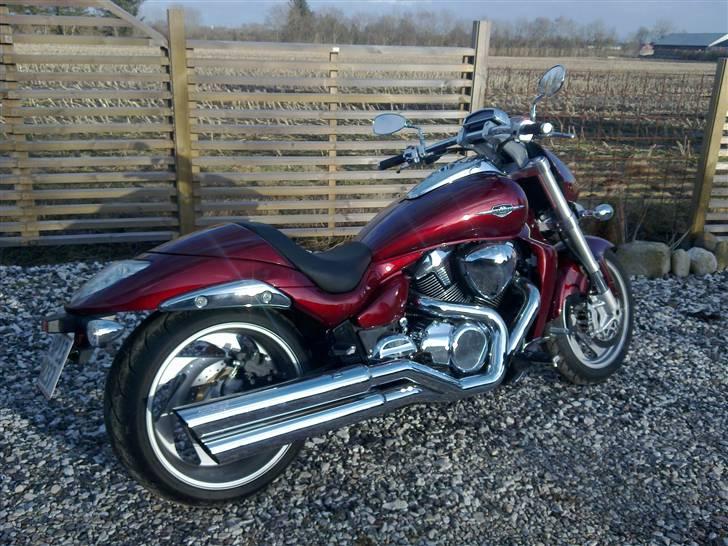 Suzuki vzr 1800 solgt - nylakeret og lige samlet d. 14/3 2010 billede 2