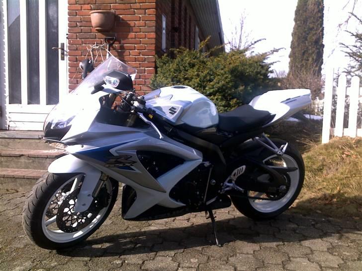 Suzuki GSXR 600 - SOLGT billede 4