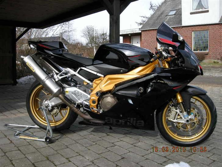 Aprilia RSV 1000 R FACTORY billede 6