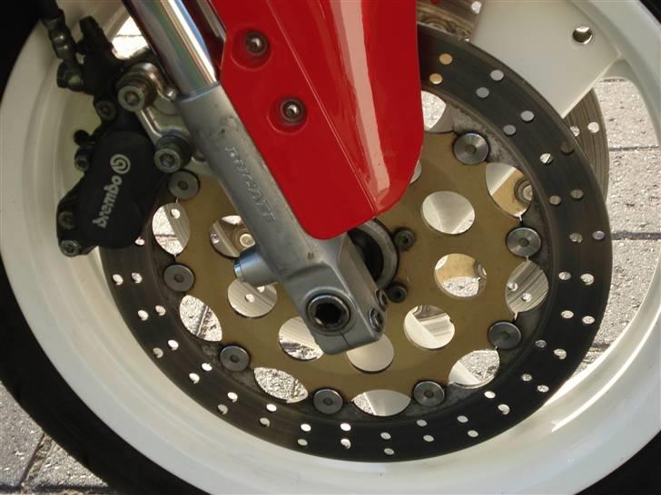 Ducati 900 SS Solgt 1.dec 2010 billede 4