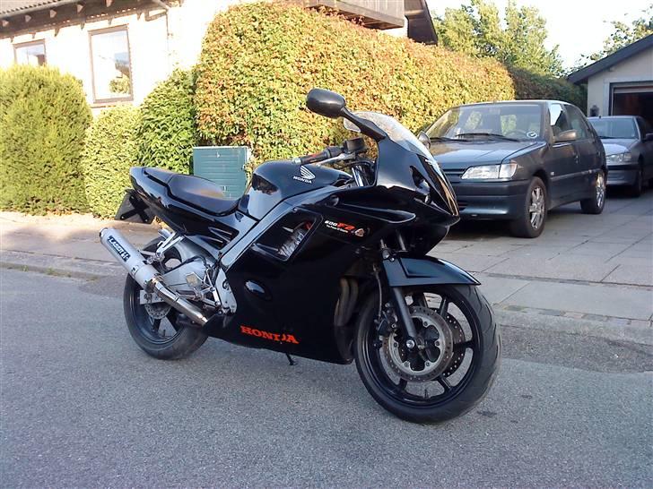 Honda CBR 600 f2 Custom (solgt) billede 2