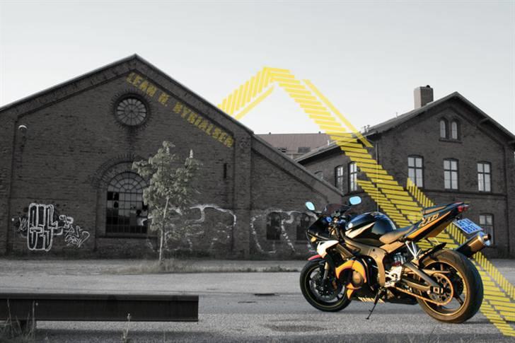 Yamaha R6 - R46 V. Rossi billede 1