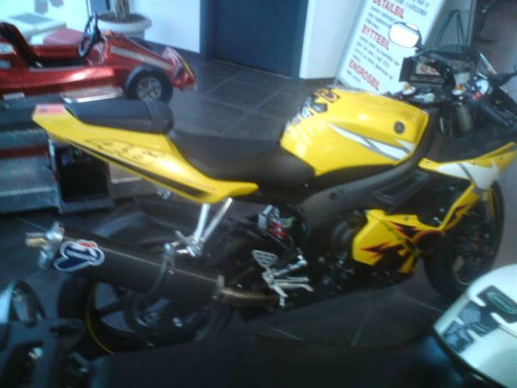 Yamaha R6 - R46 V. Rossi billede 5