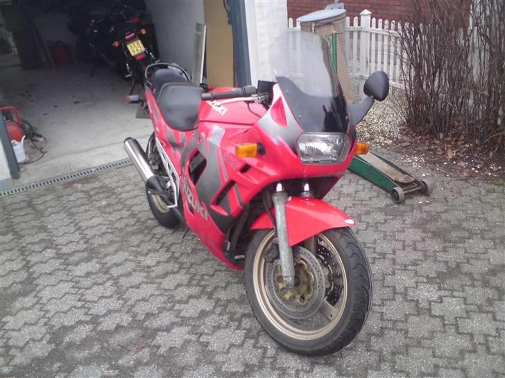 Suzuki GSX 600F SOLGT billede 2