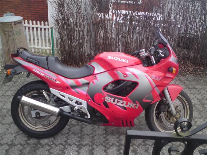 Suzuki GSX 600F SOLGT billede 3